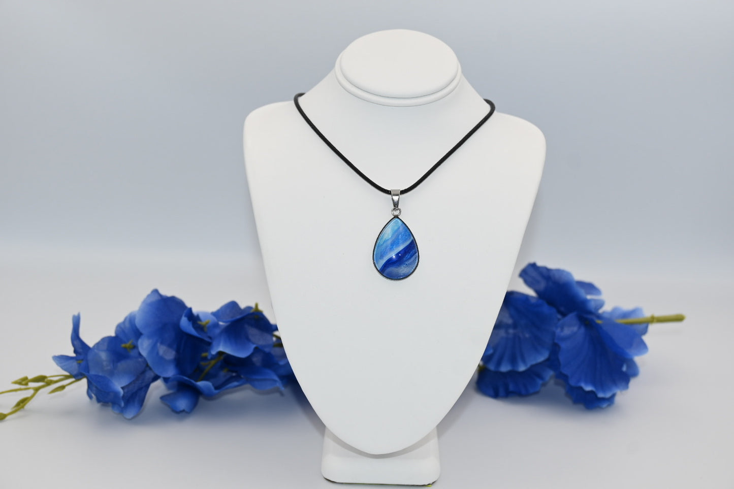 Pendentif bleu mer inox bijou océan cadeau vague